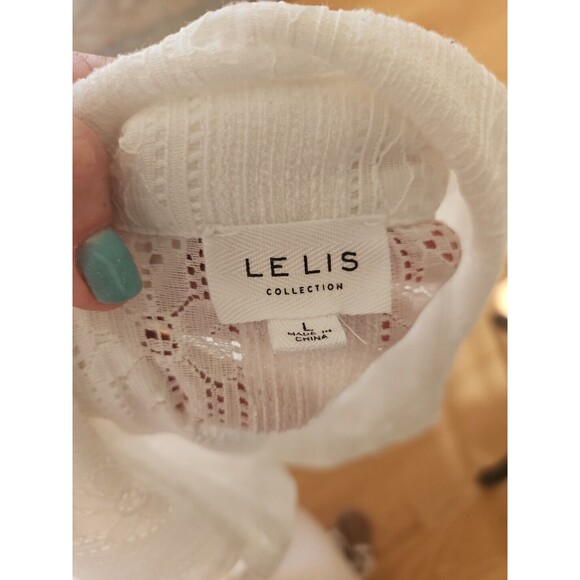 LELIS Floral Lace open weave Button Down Top, women's Size Large white - Picture 7 of 12